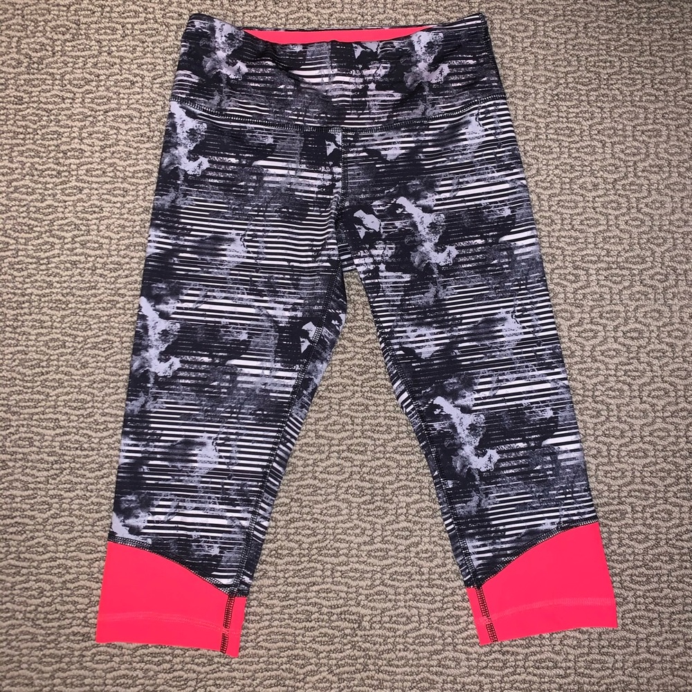 Cropped Athletic Legging